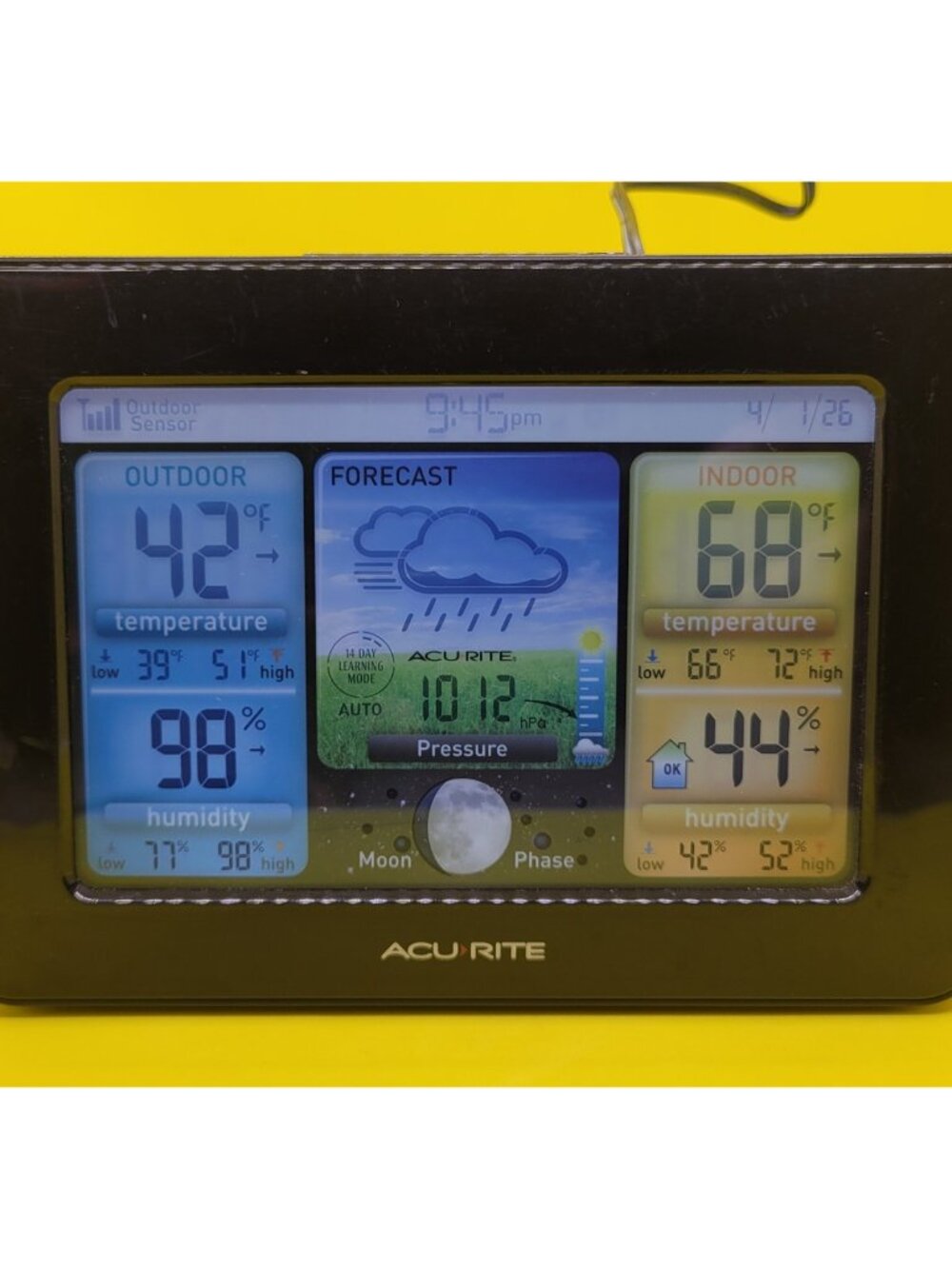 Acu-Rite Indoor-Outdoor Color LCD Home Weather Station Model 02077M Base Station